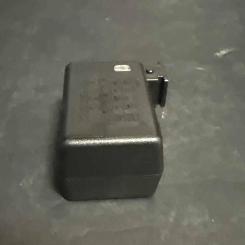Yashica CS-10 Auto Shoe Mount Camera Flash Battery Power Tested Photography